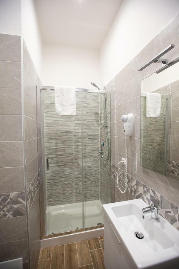 Апартаменты Marta House Неаполь Экстерьер фото